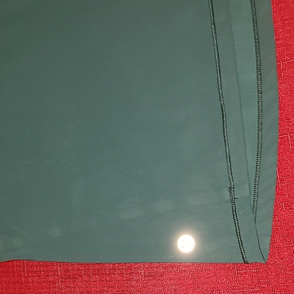 Lululemon Atletica Active Top Cropp, Size 6, Color Green 👌 😍 - Picture 5 of 9